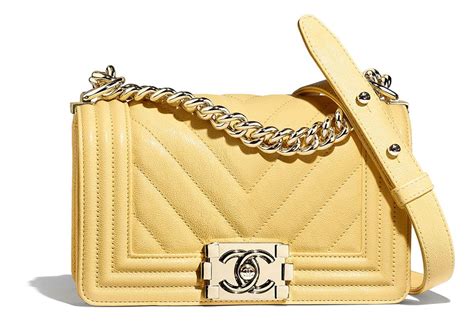 chanel 2018 yellow chevron boy bag